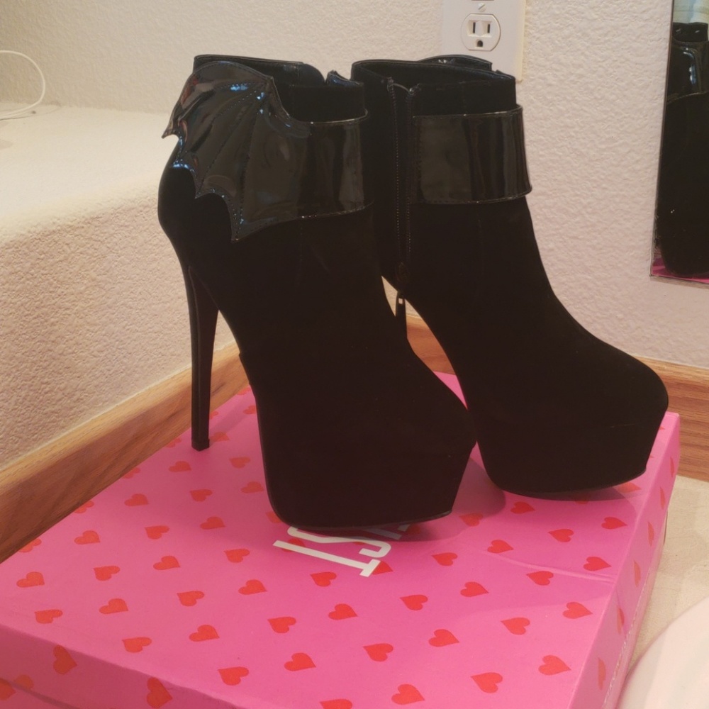 Iron Fist Nightwalker Platform Booties